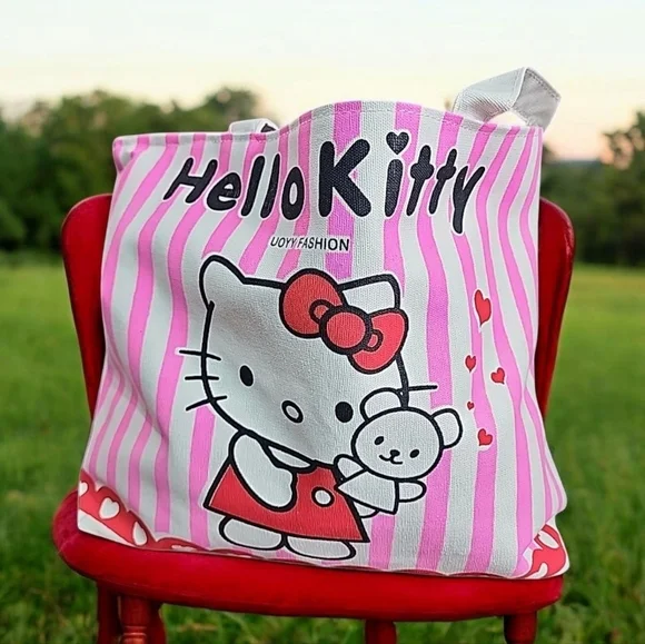 Hello Kitty Brand New Canvas tote bag - Picture 2 of 8